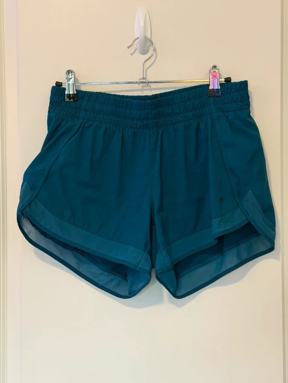 Women’s Athleta size S turquoise shorts